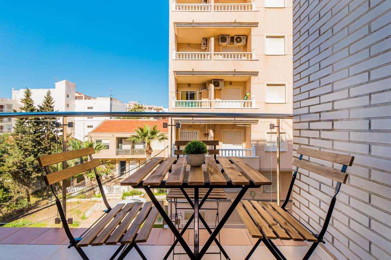 Apartamento Sunrise Orbiplaya Torrevieja Exteriör bild